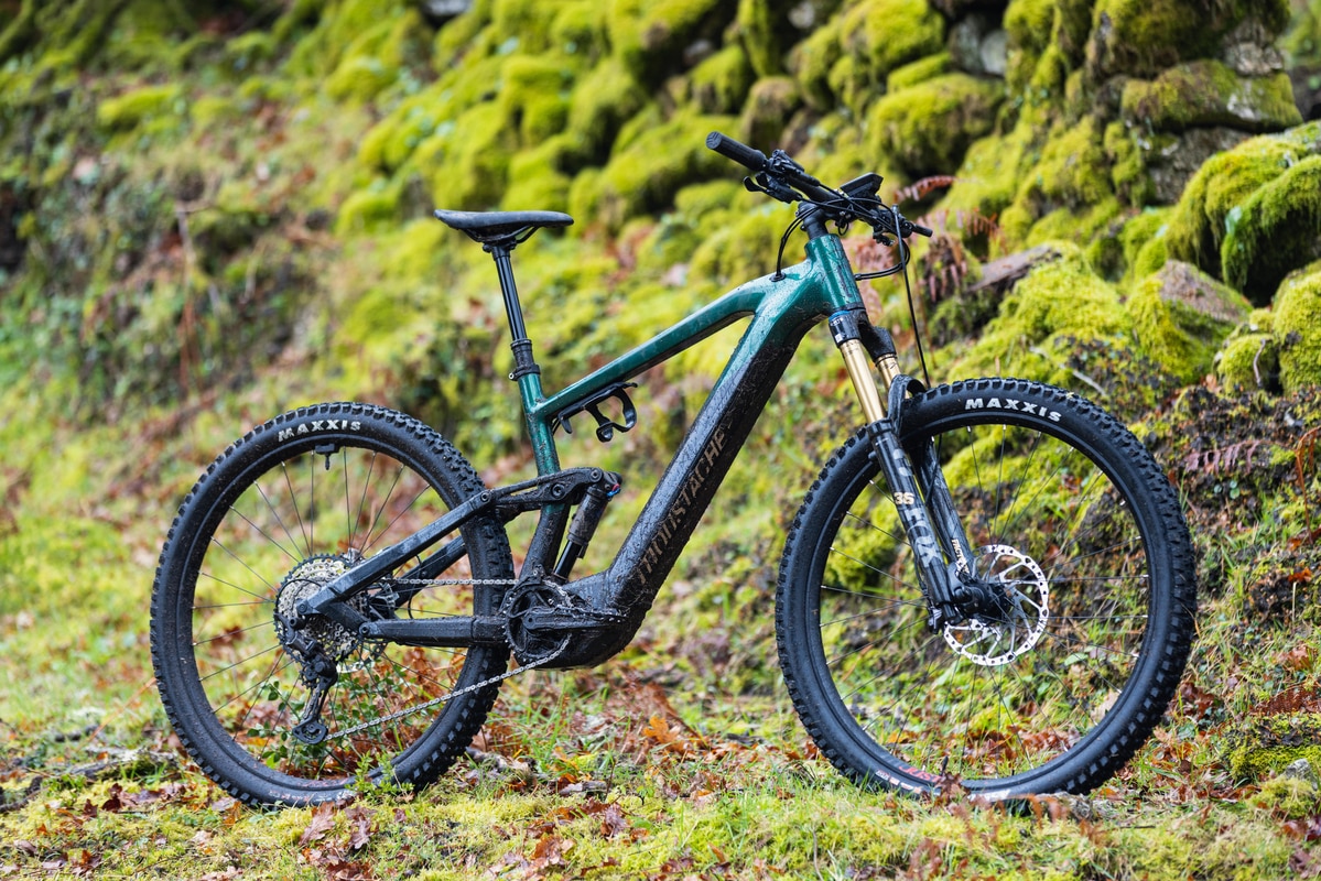 prueba en primicia de la e-MTB más polivalente de la marca