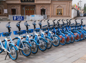 Millones de bicicletas eléctricas las usan, pero los chinos quieren acabar con ellas por ser «peligrosas»