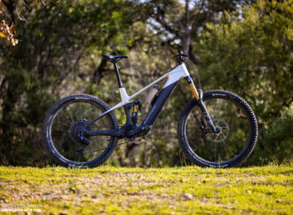 La mejor e-mountain bike de 2025 – R RAYMON Tarok Ultra – ebike-mtb.com