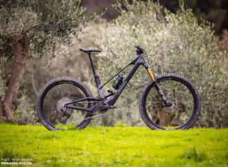La Mejor E-Mountain Bike de 2025 – A Prueba: UNNO Mith Pro – ebike-mtb.com