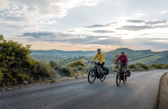 Bicis eléctricas más potentes, ligeras, silenciosas, seguras y conectadas. – ciclosfera.com