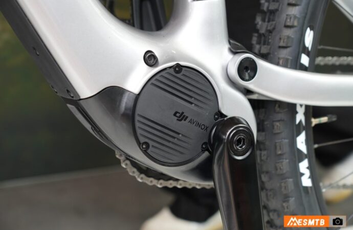 Comparativa DJI Avinox M1, Bosch Performance Line CX Gen 5 y Specialized 3.1