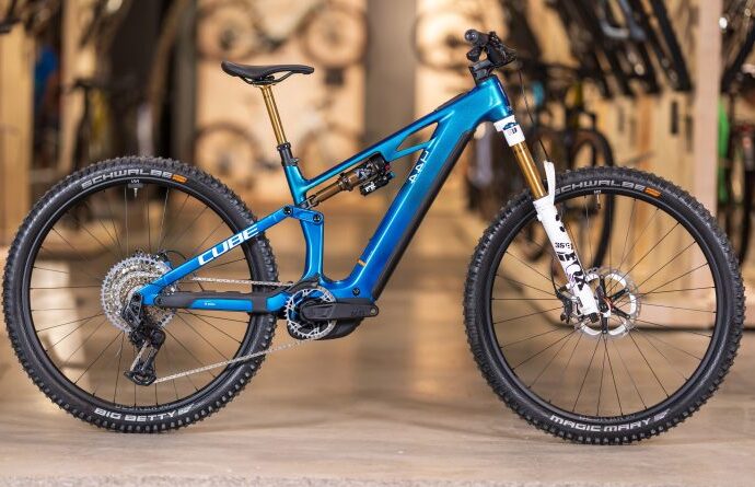 Bicicletas eléctricas Cube 2025: gama completa y novedades