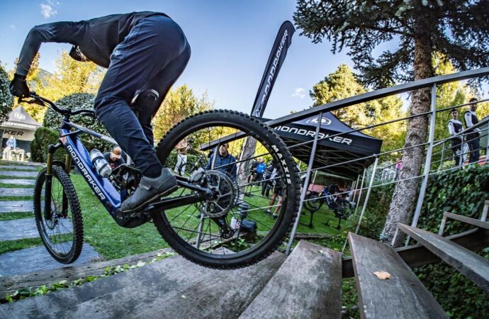 eMTB Experience by Bosch y Mondraker – www.mountainbike.es
