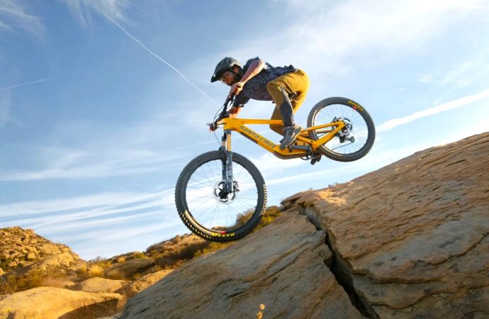 Estas son las cinco bicicletas eléctricas de Enduro de serie más ligeras que existen – www.hibridosyelectricos.com