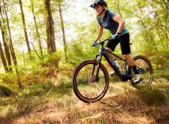 Motor potente y acabados de primera para una de las bicicletas eléctricas de mujer más asequibles que hay – www.hibridosyelectricos.com