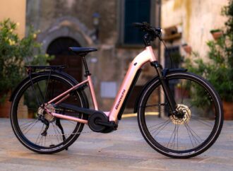 Esta nueva bicicleta eléctrica italiana mezcla estilo, elegancia y un potente motor – www.hibridosyelectricos.com