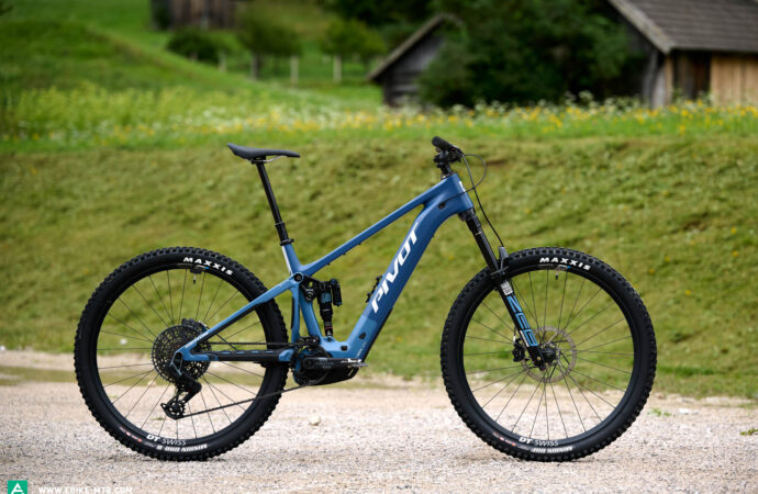 Pivot Shuttle AM Pro 2025 A Prueba – ¿Más afilada que nunca? – ebike-mtb.com