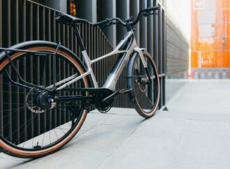 una nueva e-bike urbana ligera, conectada y con aire ‘retro’ – ciclosfera.com